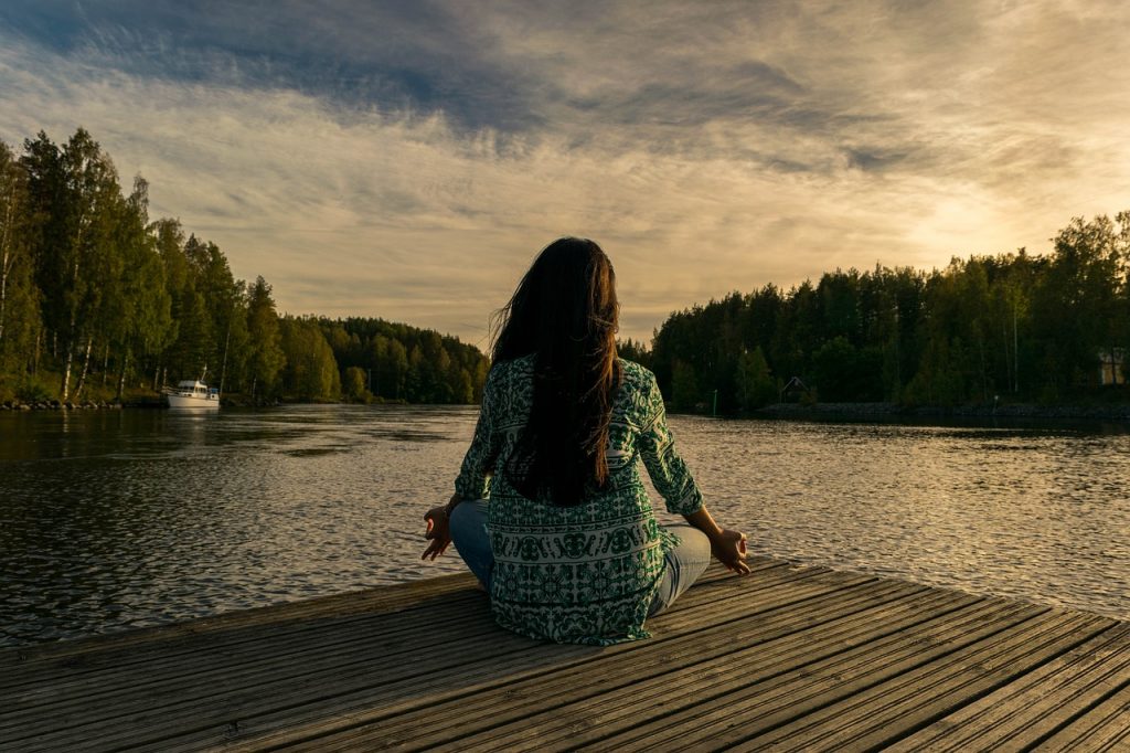 Czy medytacja pomaga na stres?